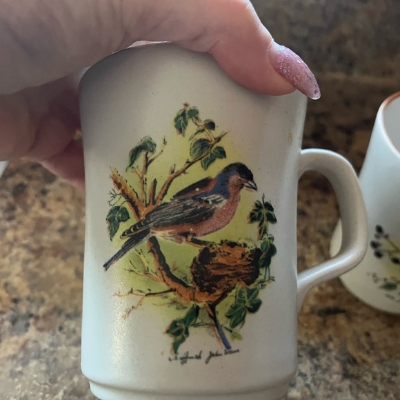 Vintage Bird Design Ceramic Mug Set - Picture 2 of 5